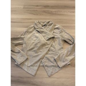 Romeo & Juliet Couture women grey/silver faux velvet open cardigan/jacket sz med